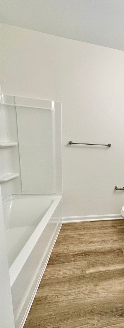 Building Photo - Townhouse with amenity packed neighborhood...