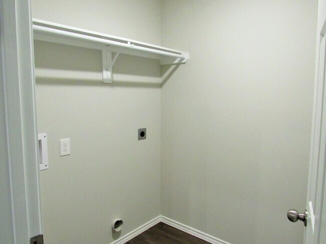 Building Photo - 1009 Platte River Dr