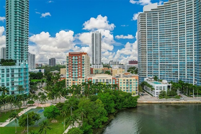 Building Photo - 2001 S Biscayne Blvd