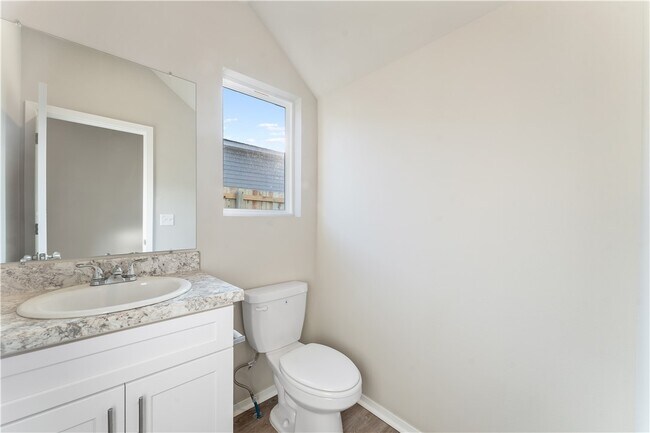 Building Photo - 6812 Memphis