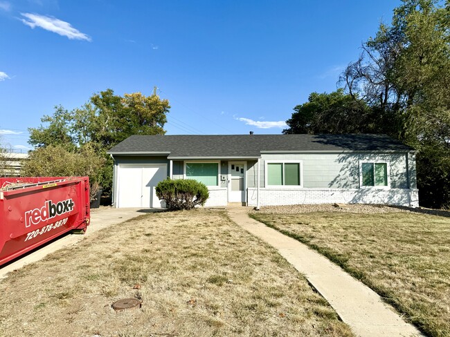 Front of Home - 2726 S Glencoe St