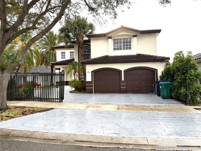 Building Photo - 9352 SW 155th Ave