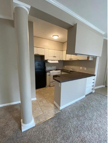 Building Photo - 322 Park Pl