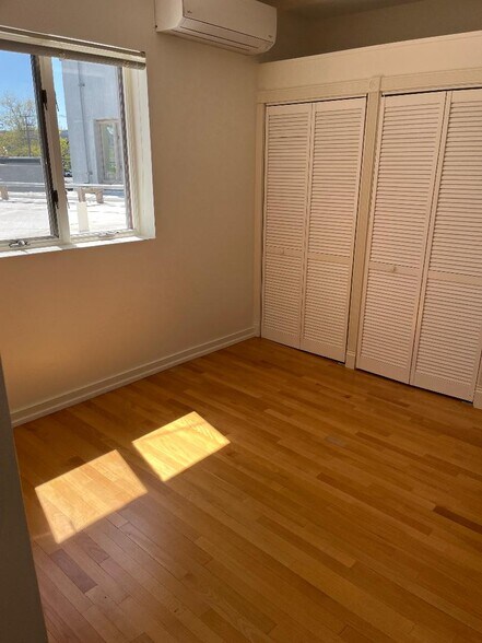 bedroom - 45 Stewart Ave