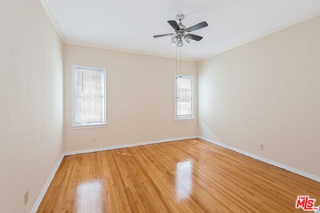 Building Photo - 133 Sweetzer Ave