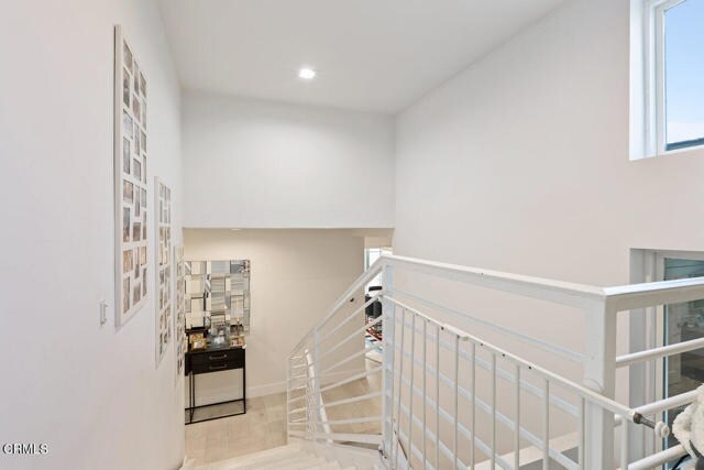 Building Photo - 143 Foxtail Dr
