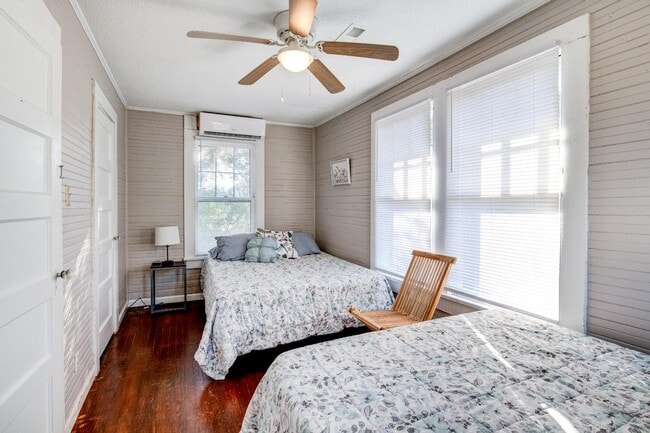 Building Photo - 116 Reid St