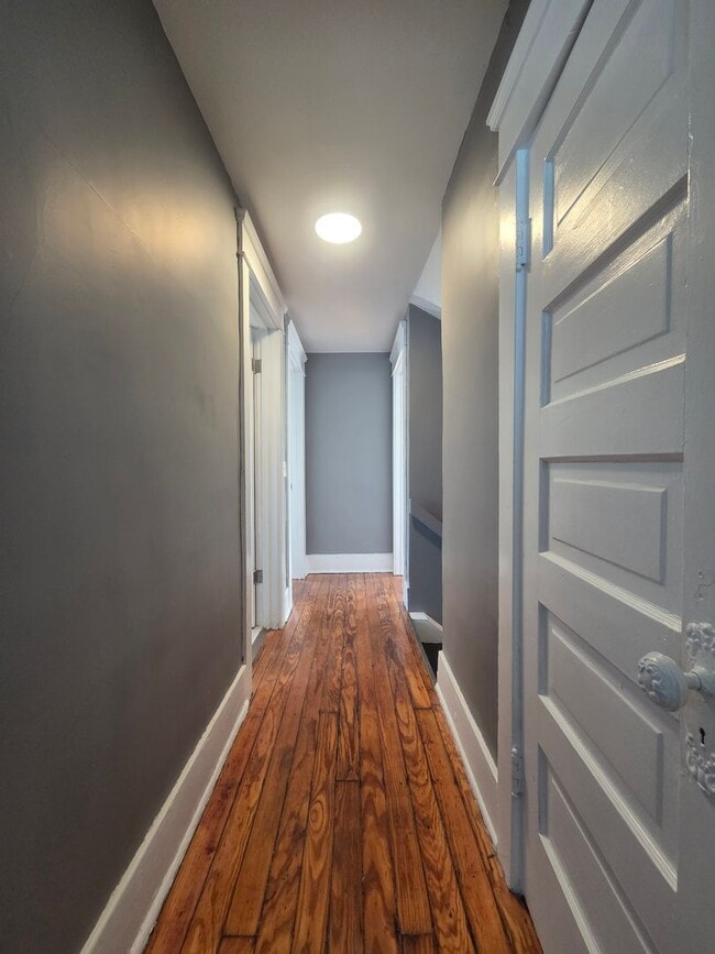 Building Photo - Updated 4-Bedroom, 2-Bath Home in Benton Harbor