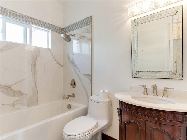 Building Photo - 834 15th St