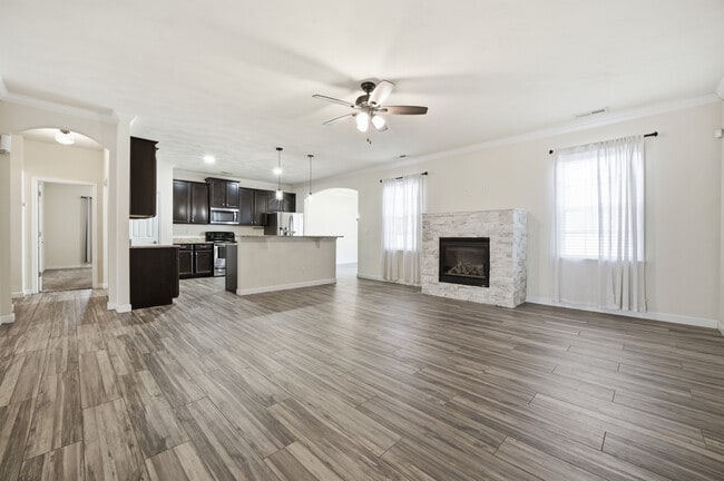 Building Photo - 3211 Calisha Ct