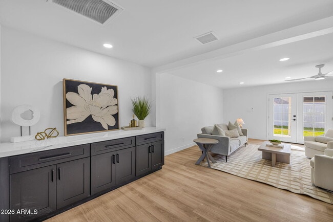 Building Photo - 7415 E Holly St