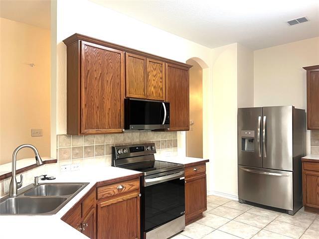 Building Photo - 2701 Evening Mist Dr