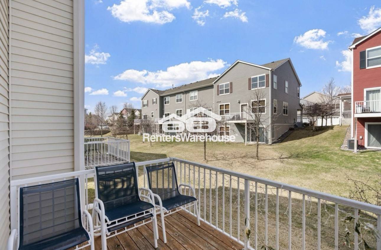 Building Photo - 9518 Roosevelt Dr