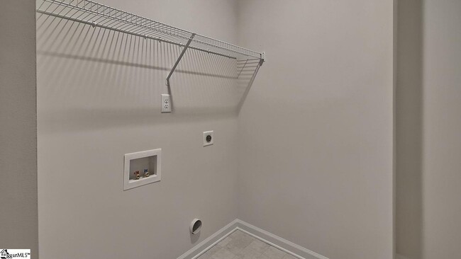 Building Photo - 16 Corsica Ct