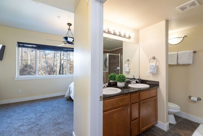 Building Photo - 5518 Lillehammer Ln
