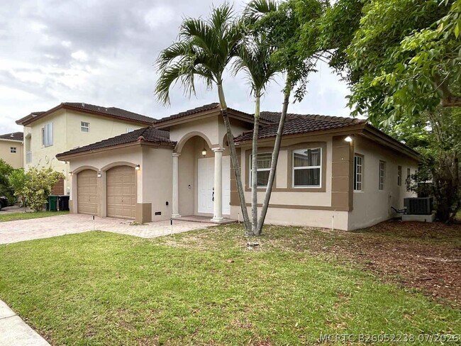 Building Photo - 17717 SW 135th Ct