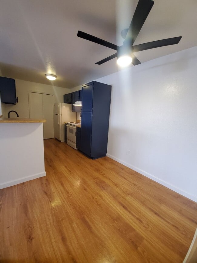 Building Photo - Ground level 2 bedroom 2 bath condo- Guada...