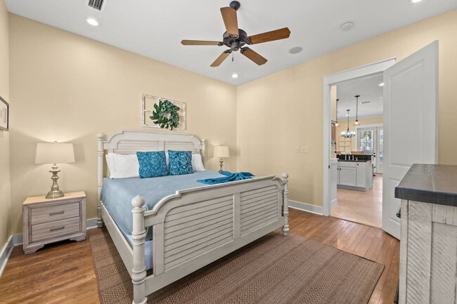 Building Photo - 2469 Bungalo Ln