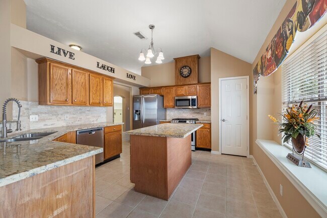 Building Photo - 9109 Benwick St