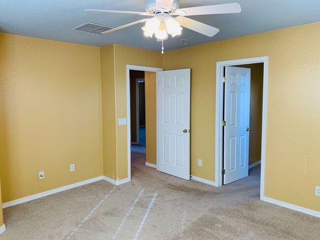 Building Photo - Beautiful Home In Rancho Sahuarita Located...