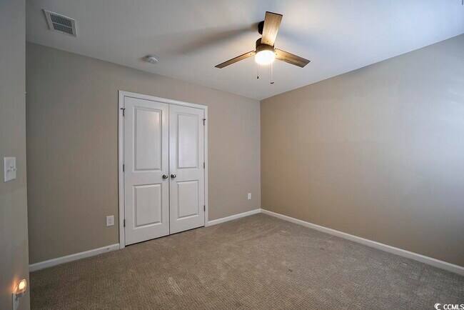 Building Photo - 3712 Park Pointe Ave