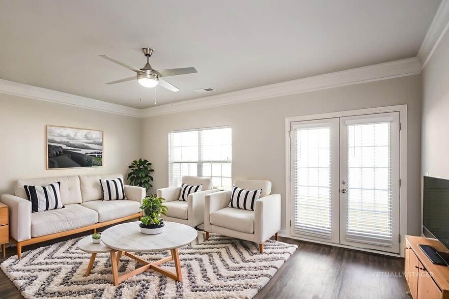 Building Photo - 67 Madaline Ln