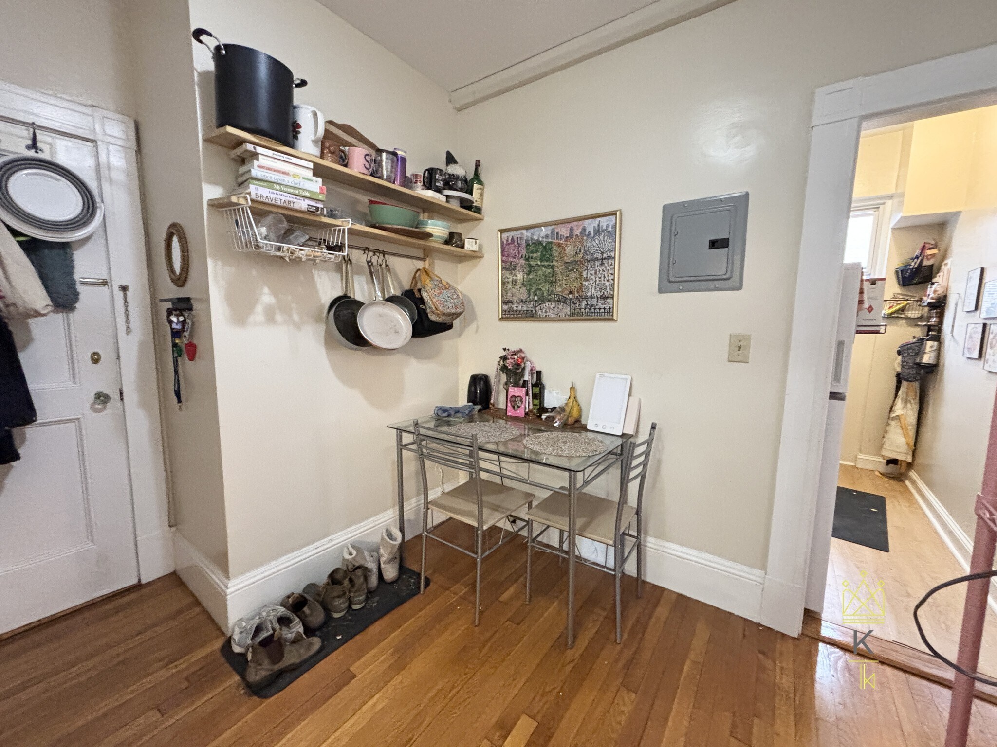 Building Photo - 1477 Beacon St