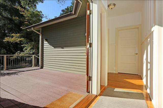 Building Photo - Coming Soon! La Canada Flintridge Contempo...