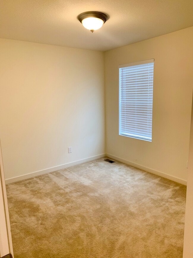 Building Photo - 10071 Nadine Ln