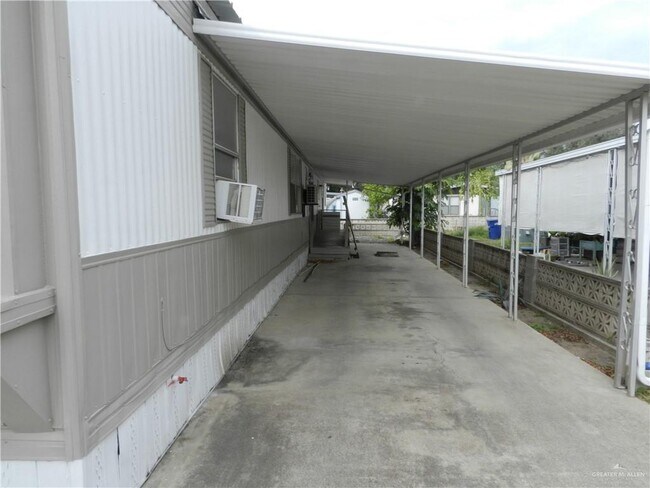 Building Photo - 4 N 10th St