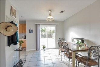 Building Photo - 2427 Pintail Loop