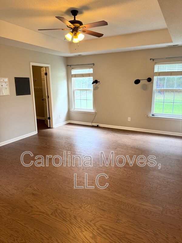 Building Photo - 24 N Orchard Farms Ave