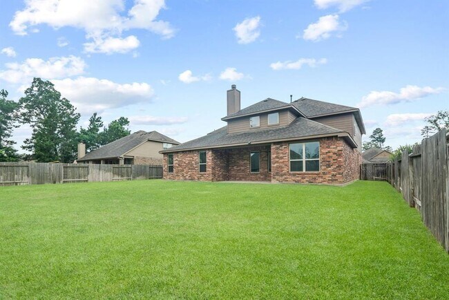 Building Photo - 14108 N Crater Lake Trail