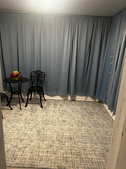 Building Photo - 89 2nd St