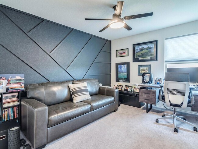 Building Photo - 624 Pepperbark Loop