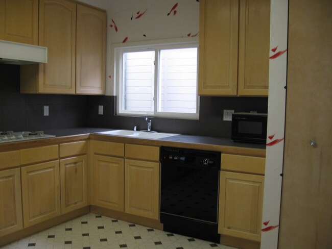 Building Photo - 782 Great Hwy