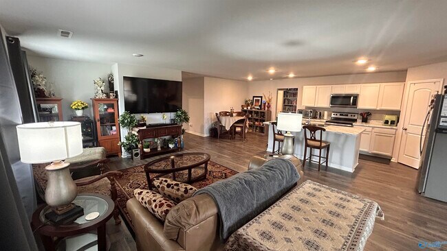 Building Photo - 174 Meadow Ridge Dr