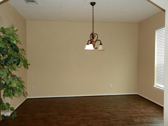 Building Photo - 25215 Ibris Ranch Dr
