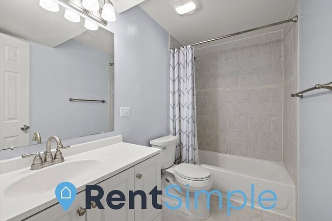 Building Photo - 3920 Bokel Dr