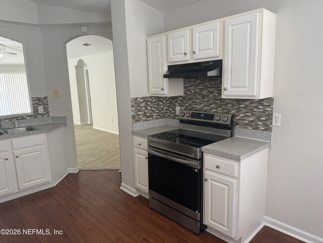 Building Photo - 5550 Oak Crossing Dr