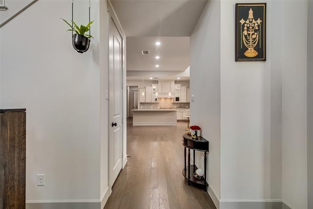 Building Photo - 13001 Cabana Dr