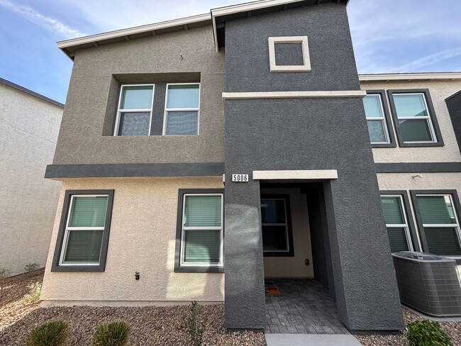 Building Photo - Charming 3Bed/2.5Bath/2Car Townhouse located in Northwest Las Vegas