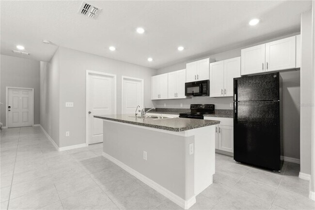 Building Photo - 10217 Summer Kiss Ave