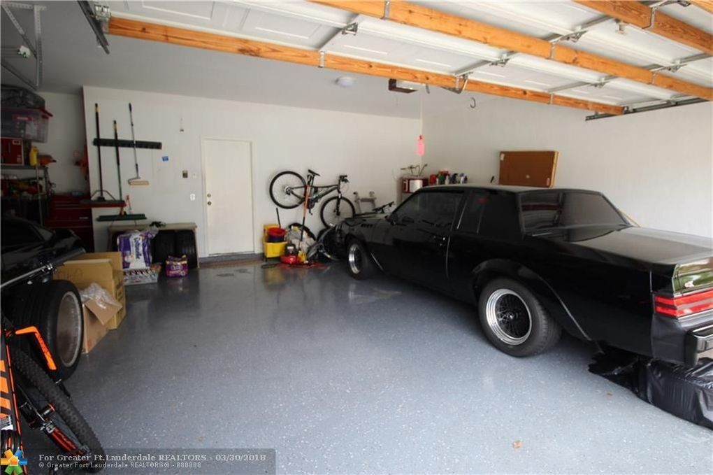 Building Photo - 11126 Harbour Springs Cir