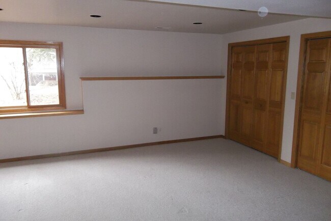 Building Photo - Timeless Elegance in Fort Collins + $200 B...