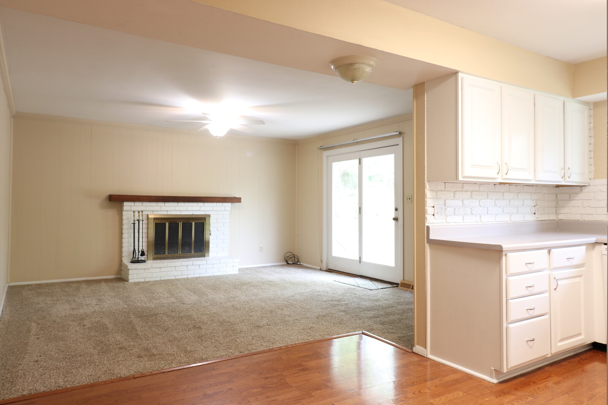 Building Photo - 235 Towercliffe Dr