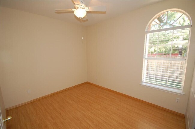 Building Photo - 1202 Pathfinder Way