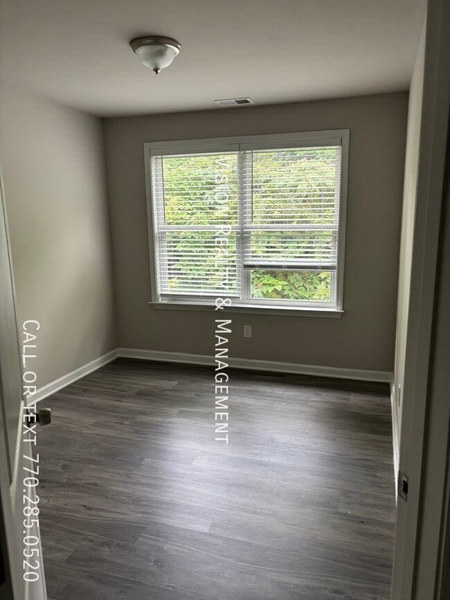 Building Photo - 8331 Triple Crown Dr