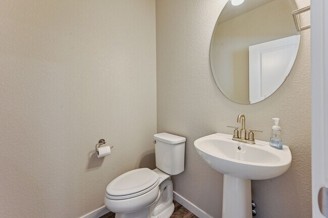 Building Photo - 8206 Turtle Lk Wy