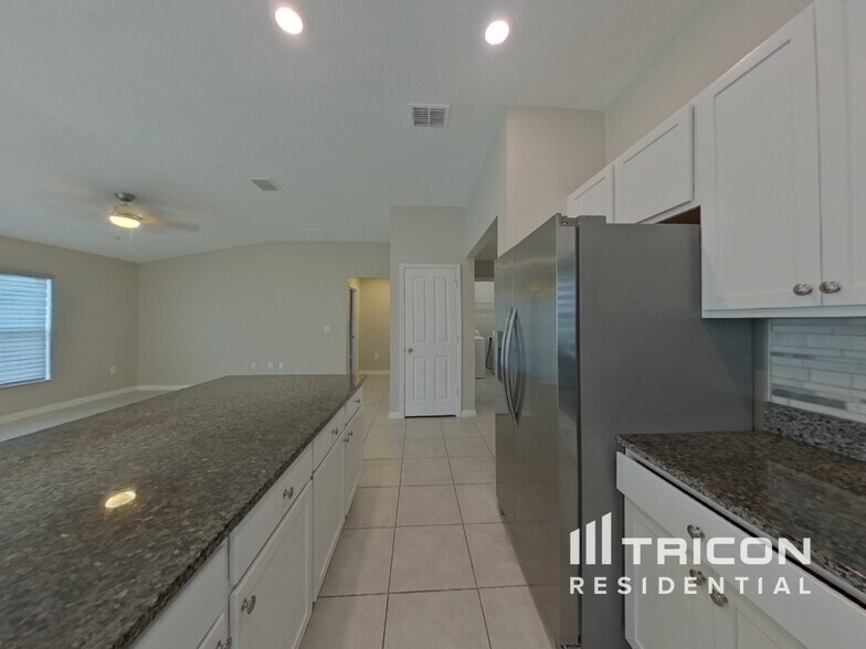 Building Photo - 3268 Eagle Hammock Cir
